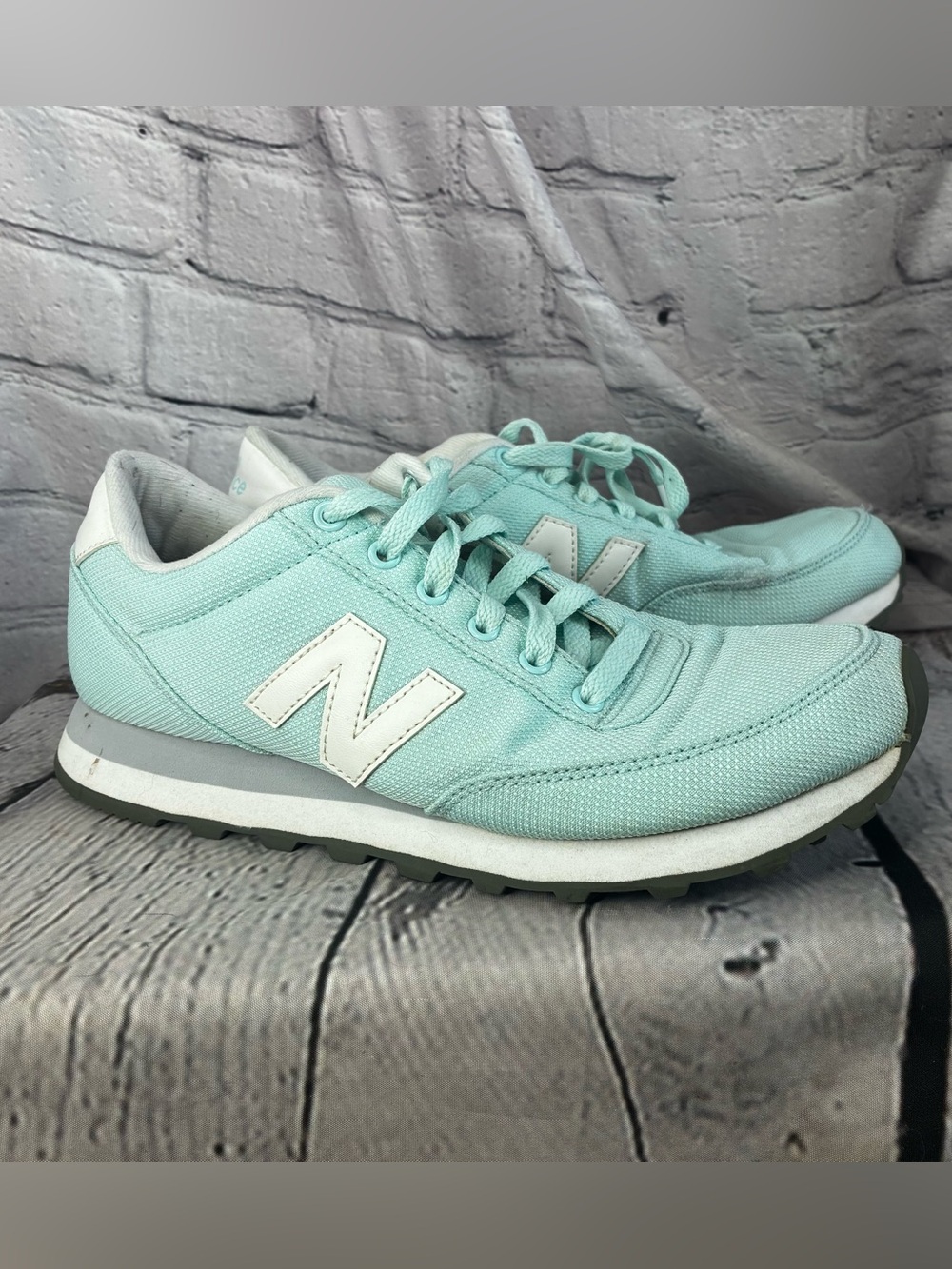 New Balance 501 Retro Low Top Lifestyle Running Fashion Sneakers Aqua Mint Sz 9 - Picture 4 of 13